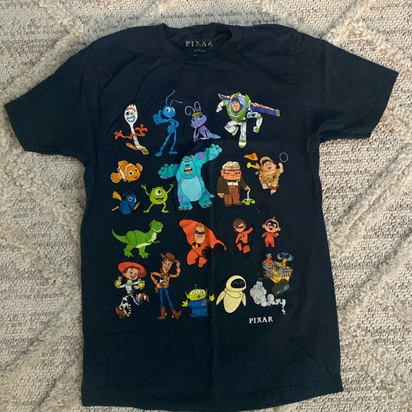 Tops - Cute Disney Tee!